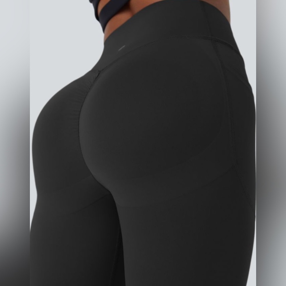Halara UltraSculpt Tummy Control, Butt lifting/sinched Leggings - Picture 4 of 5